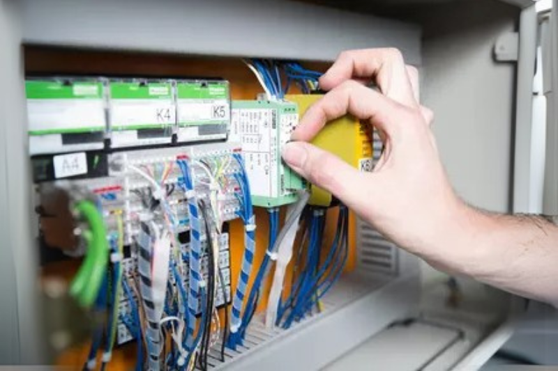 Titelbild zur Veranstaltung Fortbildungsseminar zur Eintragungsverlängerung im Installateurverzeichnis mit der WEMAG Netz GmbH 2026 (7,25h)'