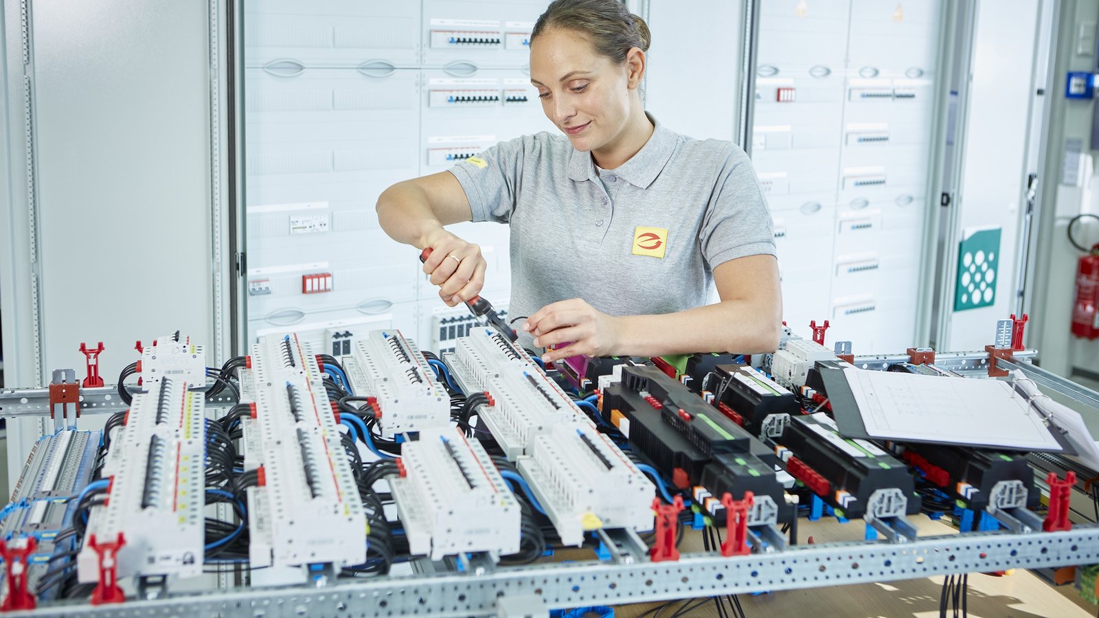 Titelbild zur Veranstaltung Fortbildungsseminar zur Eintragungsverlängerung im Installateurverzeichnis mit der WEMAG Netz GmbH 2027 (7,25h)